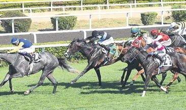 At yarışında derbi günü