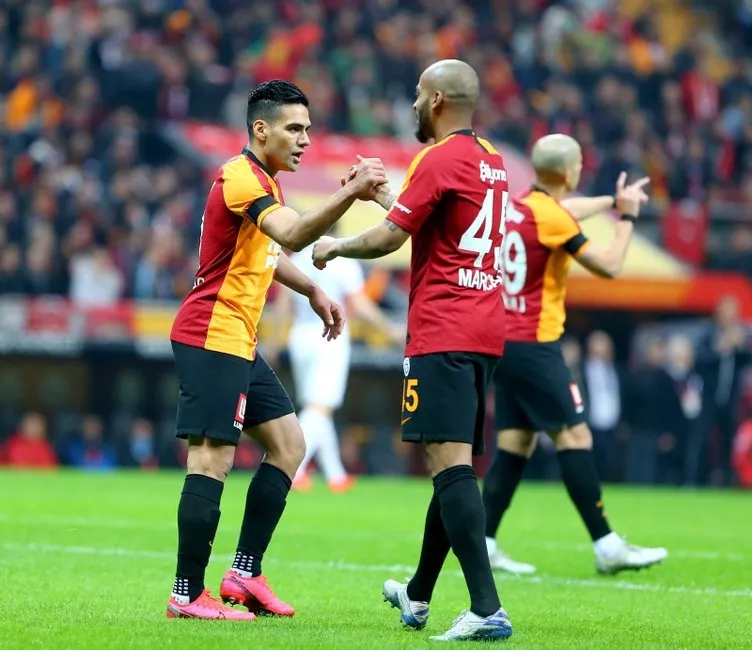 Son dakika transfer haberi: Galatasaray’ın kasası doluyor! 3 yıldızdan 32 milyon Euro