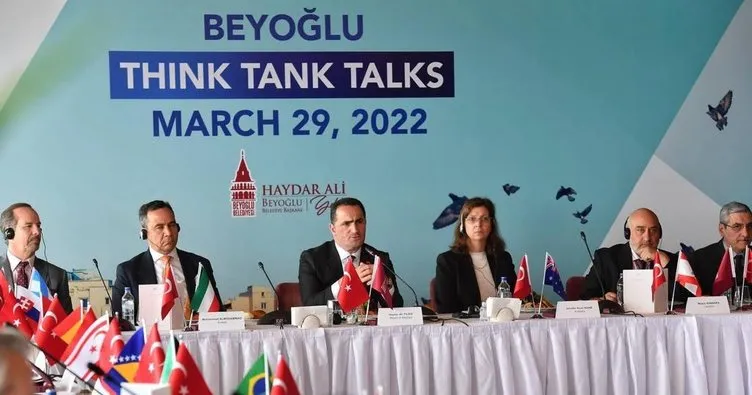 48 ülkenin diplomatik temsilcisi Beyoğlu’nda toplandı, “barış” vurgusu yaptı