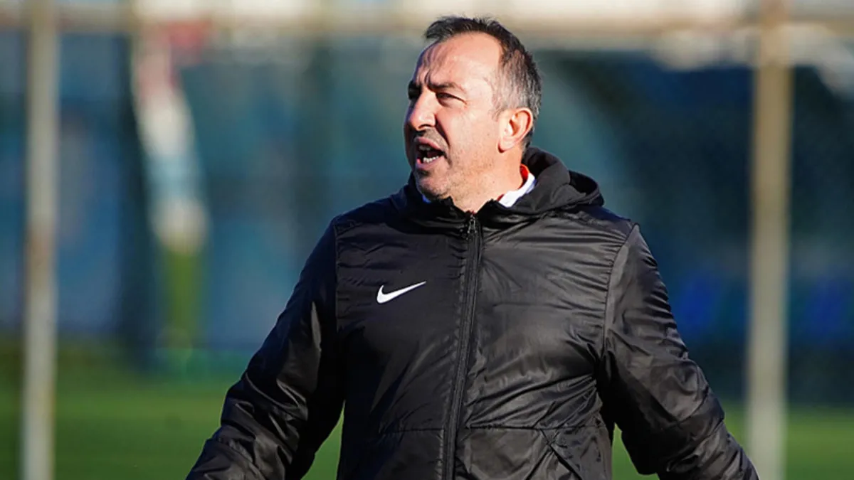 Rizespor’da Recep Uçar’dan Onuachu ve Trabzonspor sözleri! Rizespor’da Recep Uçar’dan Onuachu ve Trabzonspor sözleri!