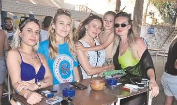 Pascal ve Coşkun plajda şov yaptı