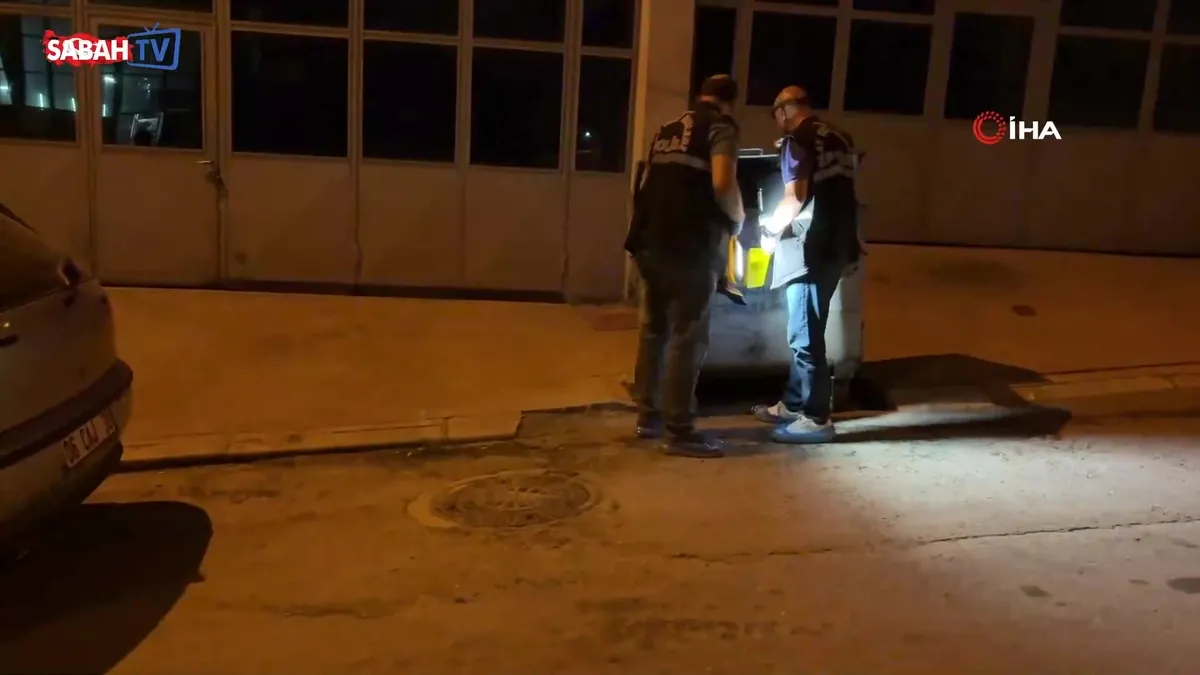 Çorum’da iş yerinde bıçaklı kavga: 2 yaralı | Video videosunu izle Çorum’da iş yerinde bıçaklı kavga: 2 yaralı | Video videosunu izle
