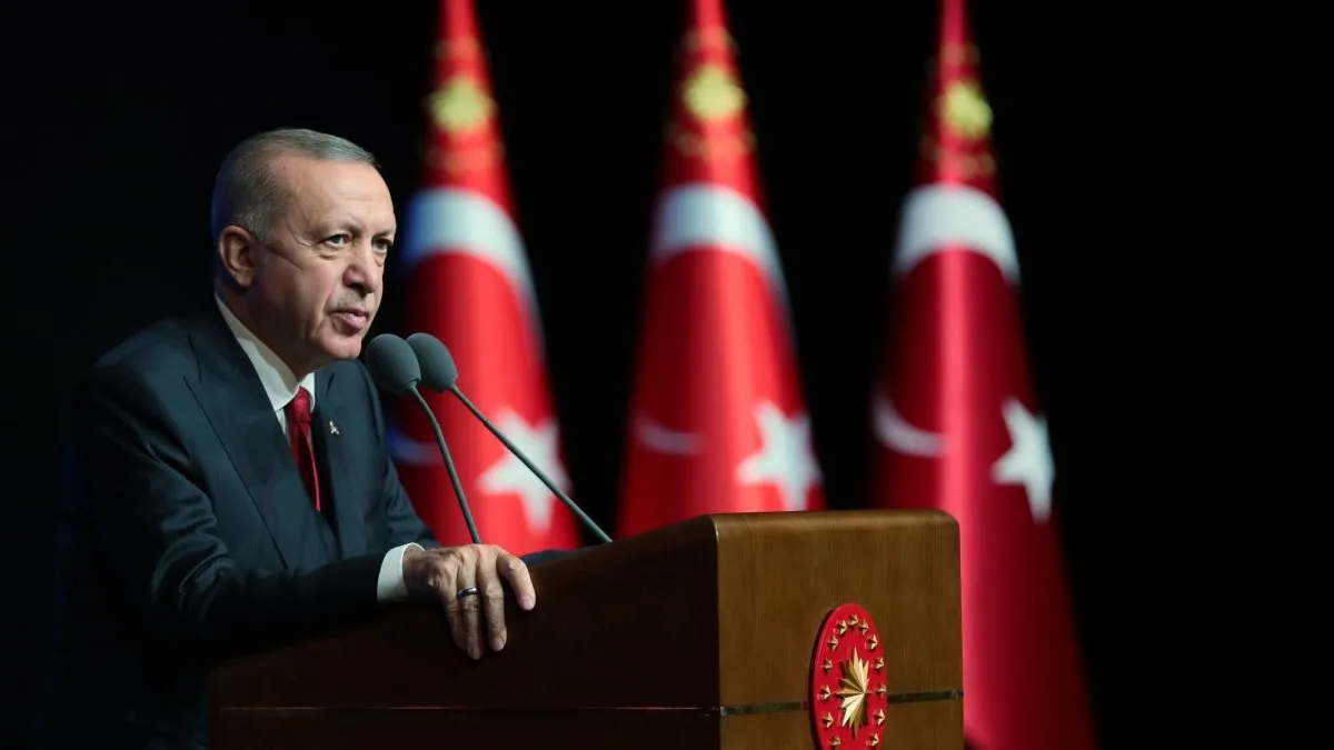 Son dakika: Başkan Erdoğan: Son FETÖ'cü hain de yargıya hesap verene kadar enselerinde olacağız