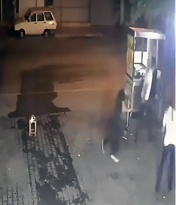 Tezgahının başında saldırıya uğradı: Dönerciyi kafasından vurdular!