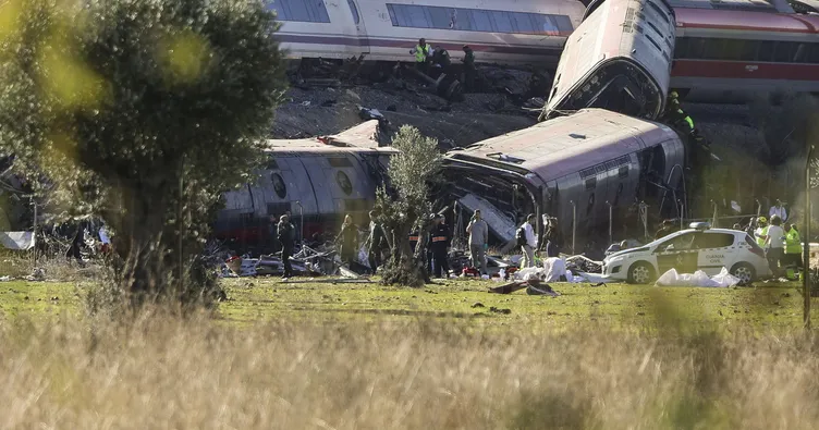 İspanya’da korkunç kaza: İki hızlı tren çarpıştı! 46 ölü