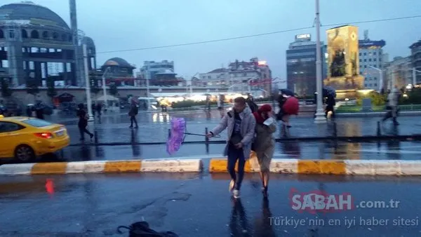 Yağmur ve rüzgar vatandaşlara zor anlar yaşattı