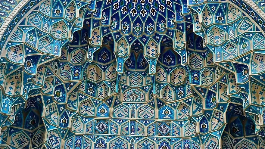 Узбекские мусульманские. Мозаика орнамент мечеть имама Исфахан. Самарканд арка мечеть. Майолика архитектура Самарканд. Самарканд Гирих.