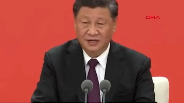 Çin Devlet Başkanı Şi'yi konuşurken öksürük tuttu | Video