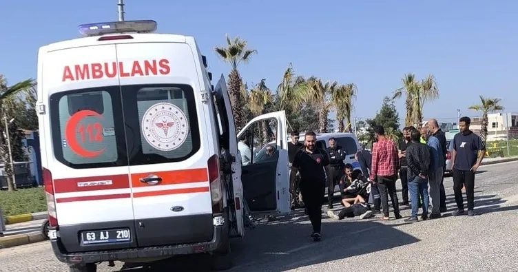 Otomobil ile motosiklet çarpıştı
