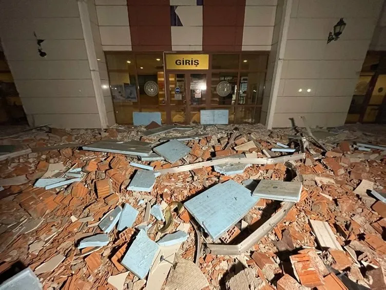 SON DAKİKA: Düzce depremi binaları çatlattı! Dehşetin boyutu gün ağarınca ortaya çıktı!