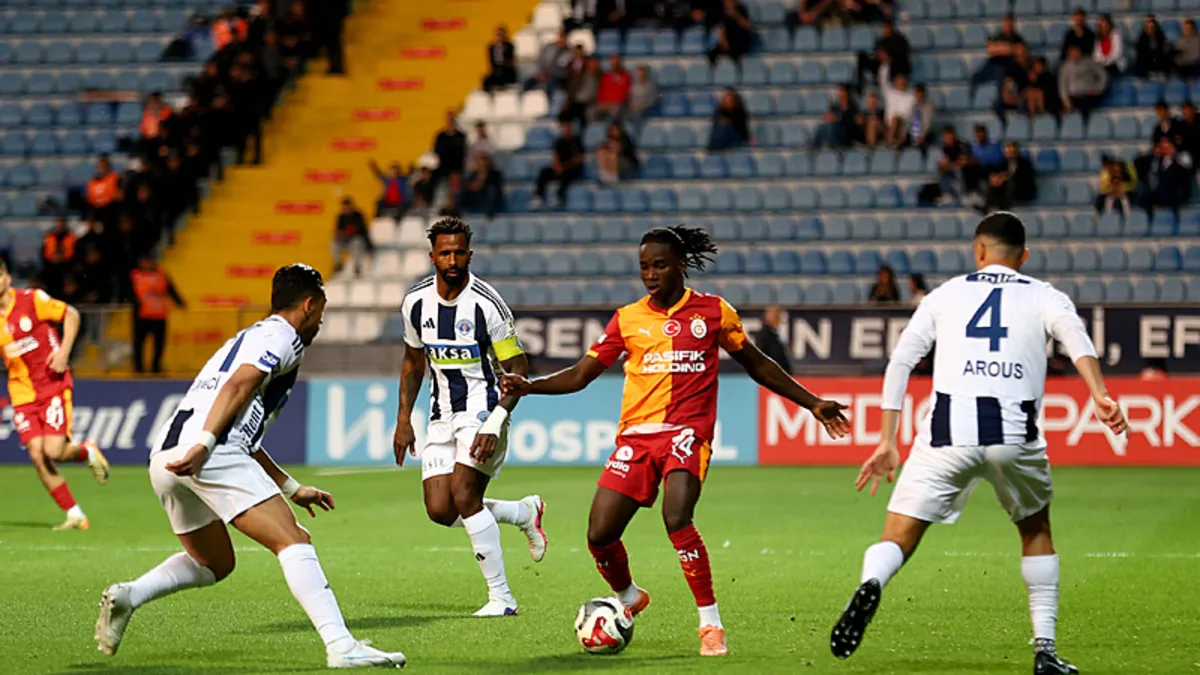 Galatasaray’a Renato Nhaga’dan kötü haber! Galatasaray’a Renato Nhaga’dan kötü haber!