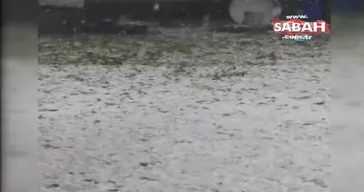 Ardahan’da etkili olan dolu yağışı kenti beyaza bürüdü