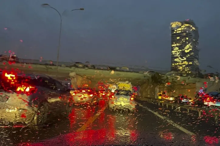SON DAKİKA İstanbul’da yağış ne zaman bitecek? Meteoroloji’den peş peşe sağanak ve sel uyarısı: İstanbul’da yağmur ne zaman sona erecek, bugün bitecek mi?