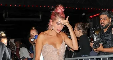 Gala sonrası partide şıklık yarışı...