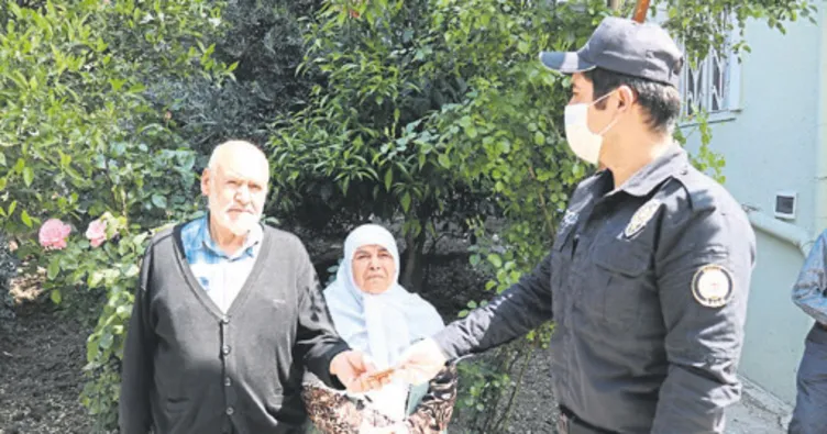 Kaçmaz çifti bağış yaptı