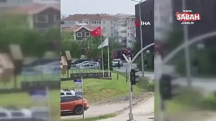 Yalova'da nikah dairesinin asma tavanı çöktü: 4 yaralı
