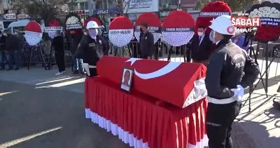 Şehit polisin cenaze namazını babası kıldırdı, gözyaşları sel oldu | Video