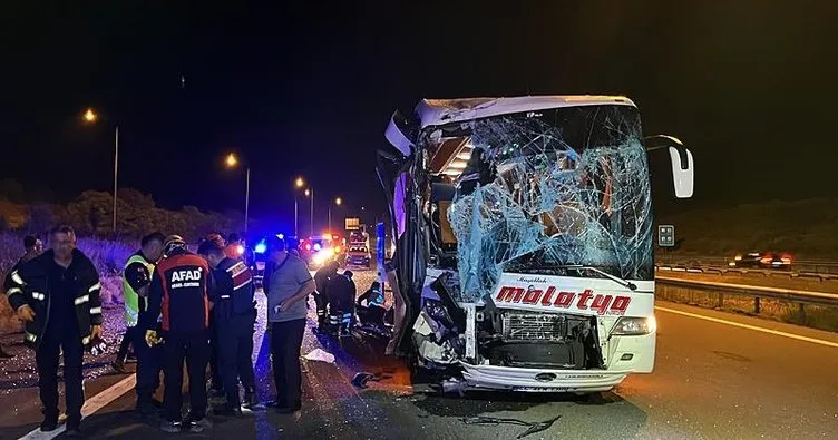Bolu’da 2 yolcu otobüsü çarpıştı: 15 yaralı