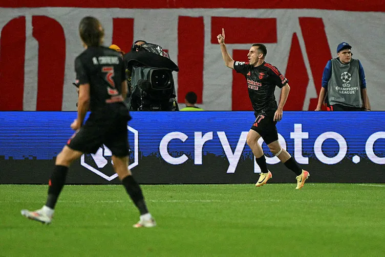 Kerem, Portekiz’i sallamaya devam ediyor! Gözü neden bu hale geldi?