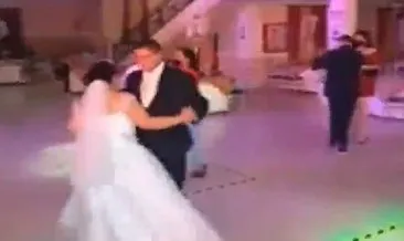 Meksika’da düğüne katılanlar sosyal mesafe kuralına uyarak dans etti