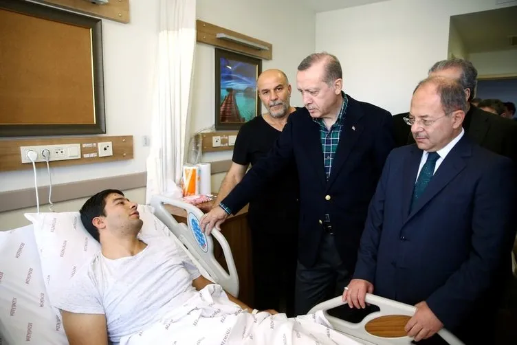 Cumhurbaşkanı Erdoğan yaralı polisleri ziyaret etti
