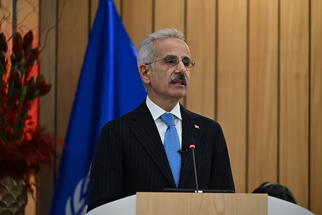 bakan-uraloglu-isbirligimizi-guclendirmede-kararliyiz-1764002320606.jpg (800×534)