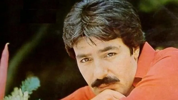 İbrahim Tatlıses’in arabada duygusal anları! Emmioğlu şarkısında böyle hüzünlendi: Seni unutmayacağız prens...