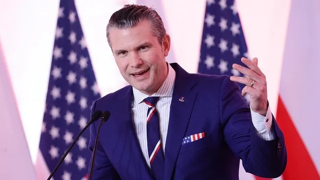 ABD’li gazeteden çarpıcı iddia: Savunma Bakanı Hegseth, yüzlerce general ve amirali acil toplantıya çağırdı