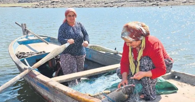 Manisalı kadınlar balıkçılık yapıyor