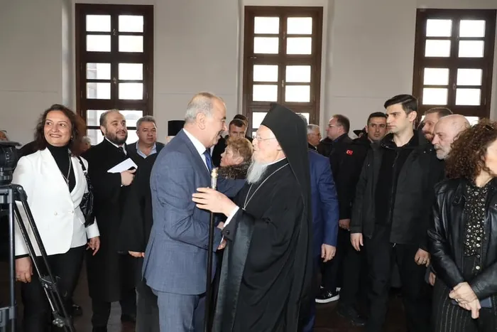chpli-baskandan-skandal-paylasim-tepkiler-gelince-hemen-sildi-1674534830882.jpg CHP’li Başkandan skandal paylaşım! Lozan Antlaşmasına aykırı ifadeler: Tepkiler gelince sildi