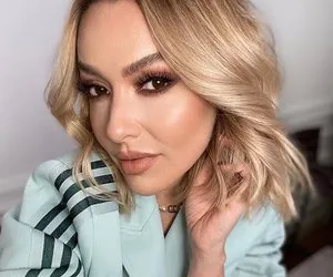 Şarkıcı Hadise ile Kaan Yıldırım'dan aşk dolu pazar paylaşımı! Hadise ile sevgilisi Kaan Yıldırım sarmaş dolaş!