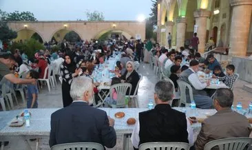 Eyyübiye Belediyesi, 2500 kuran kursu öğrencisine seccade hediye etti