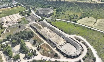 Perge’de giyotin kapısı bulundu