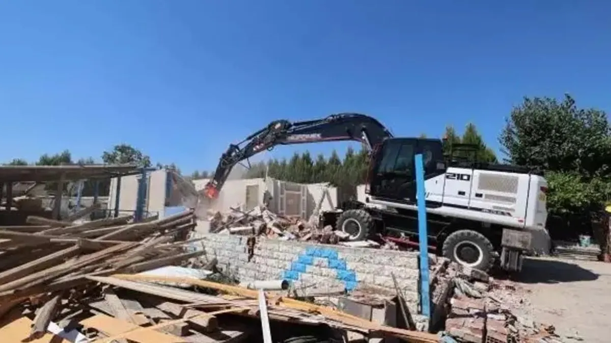 İzmir Körfezi’ne ihanet belgelendi: Atık suları arıtmadan denize vermişler!