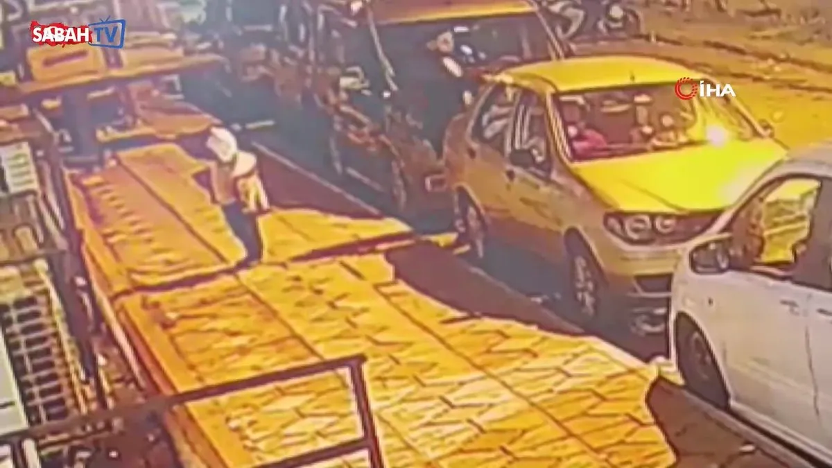 Arnavutköy’de küçük çocuğu kaçırmaya çalışan kişi tutuklandı | Video