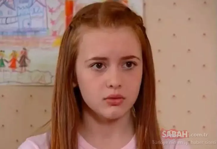 Selena’nın masum ablası ‘Selin’ olarak hafızalara kazınmıştı! Cansu Demirci son haliyle büyüledi!