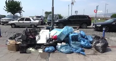 İzmir’de çöp yığınları koku şaçıyor