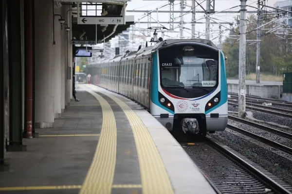 bakan-uraloglu-acikladi-marmaray-13-yasinda-16-milyar-yolcu-tasidi-1793254089074.jpeg