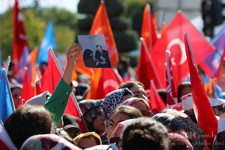 Kayseri’de Başkan Erdoğan’ın dikkatini çeken afiş: 7 düvel 7’li masa sana vız gelir büyük usta
