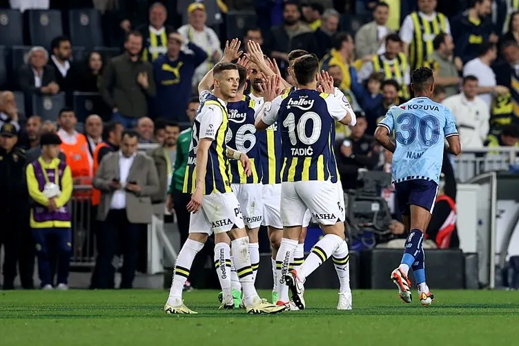 Son dakika haberleri: Süper Lig’de yok böyle transfer çalımı! Galatasaray’ın peşinden koştuğu ismi Fenerbahçe alıyor: Szymanski’nin yerine gelecek