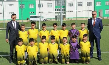 Sivas’ta ilkokullar arası futbol turnuvası