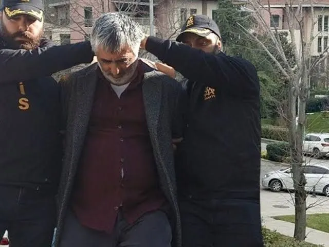 Ailesini katledip: Ben öldürmedim uzaylılar öldürdü demişti: Cezası açıklandı!