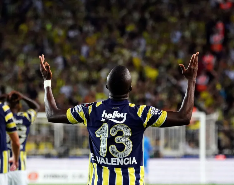 enner-valencia-fenerbahceden-rekor-kirarak-ayrildi-1686644252487.jpg
