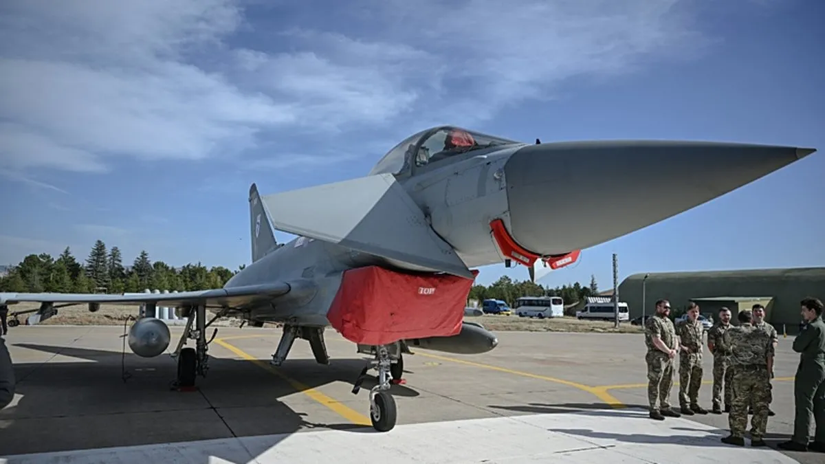 Bakan Güler açıkladı! Türkiye 44 Eurofighter Typhoon alımı yapacak Bakan Güler açıkladı! Türkiye 44 Eurofighter Typhoon alımı yapacak