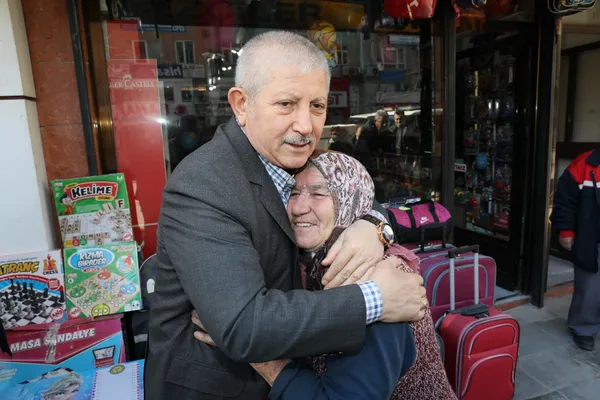 baskan-sari-amasyali-kadinlari-unutmadi-1646768752218.jpeg