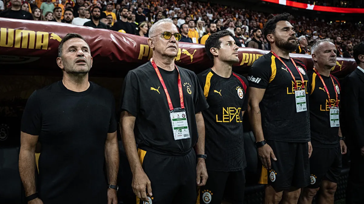 Galatasaray'da teknik heyet buruk!