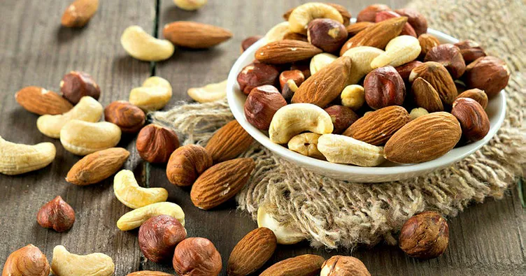 Yılbaşı gecesi kuruyemişi abartmayın!