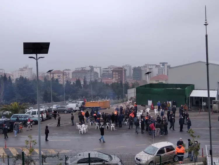 CHP’li belediyelerde grev şoku! Beşiktaş Belediyesi işçileri de greve başladı