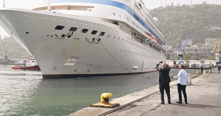 Karadeniz’de kruvaziyer bereketi