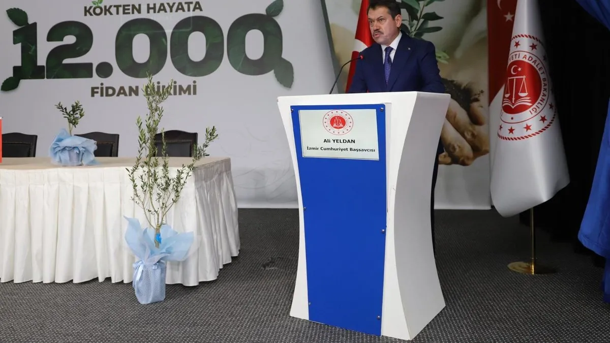İzmir’de ’Kökten hayata’ projesiyle 4 bin fidan toprakla buluştu